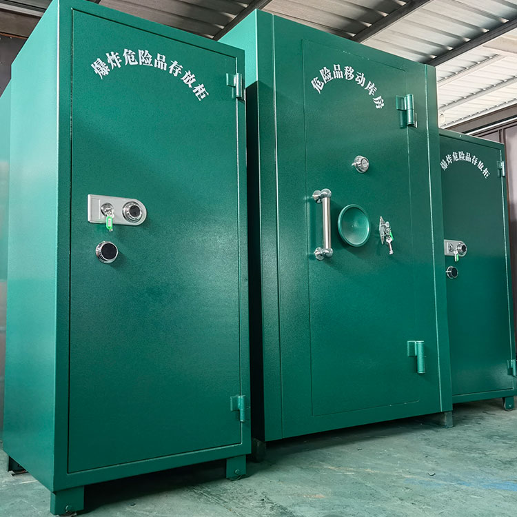 开原危险品存放柜（危险品存放箱）为什么能防火防爆？科学防爆机制与安全保障功能解析